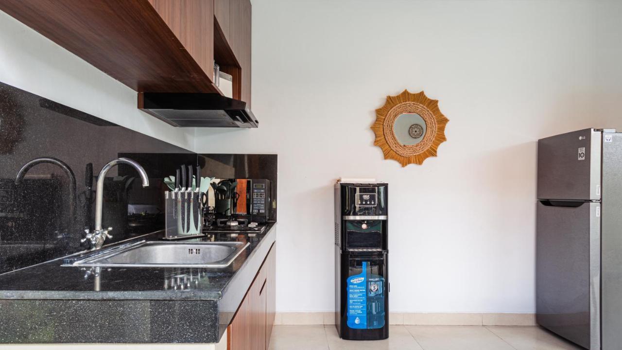 Cosy And Cheerful 2 Bedroom 5mins To Finns Canggu (Bali)