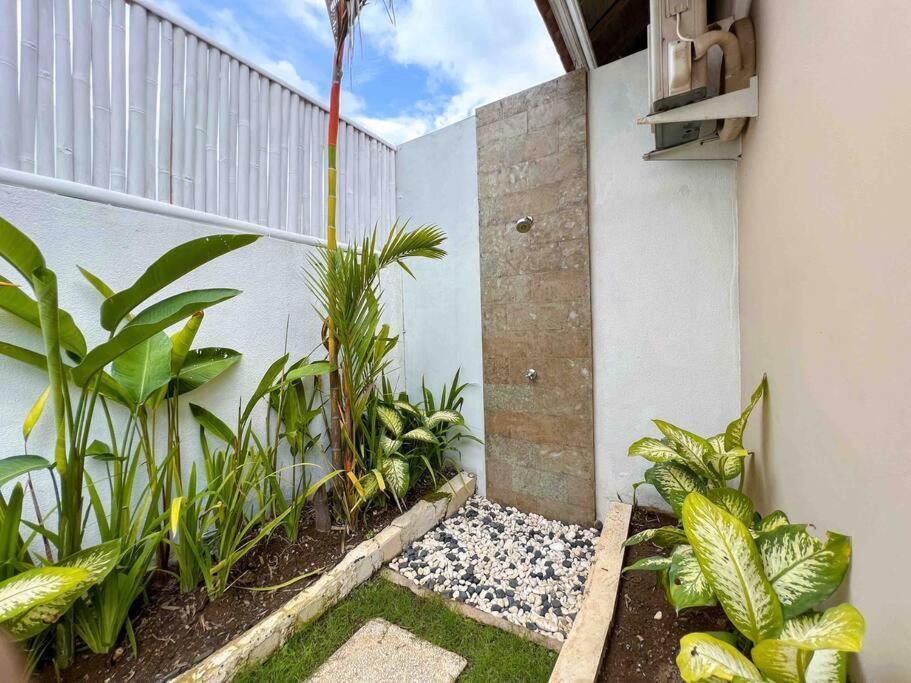 Cosy And Cheerful 2 Bedroom 5mins To Finns Canggu (Bali)